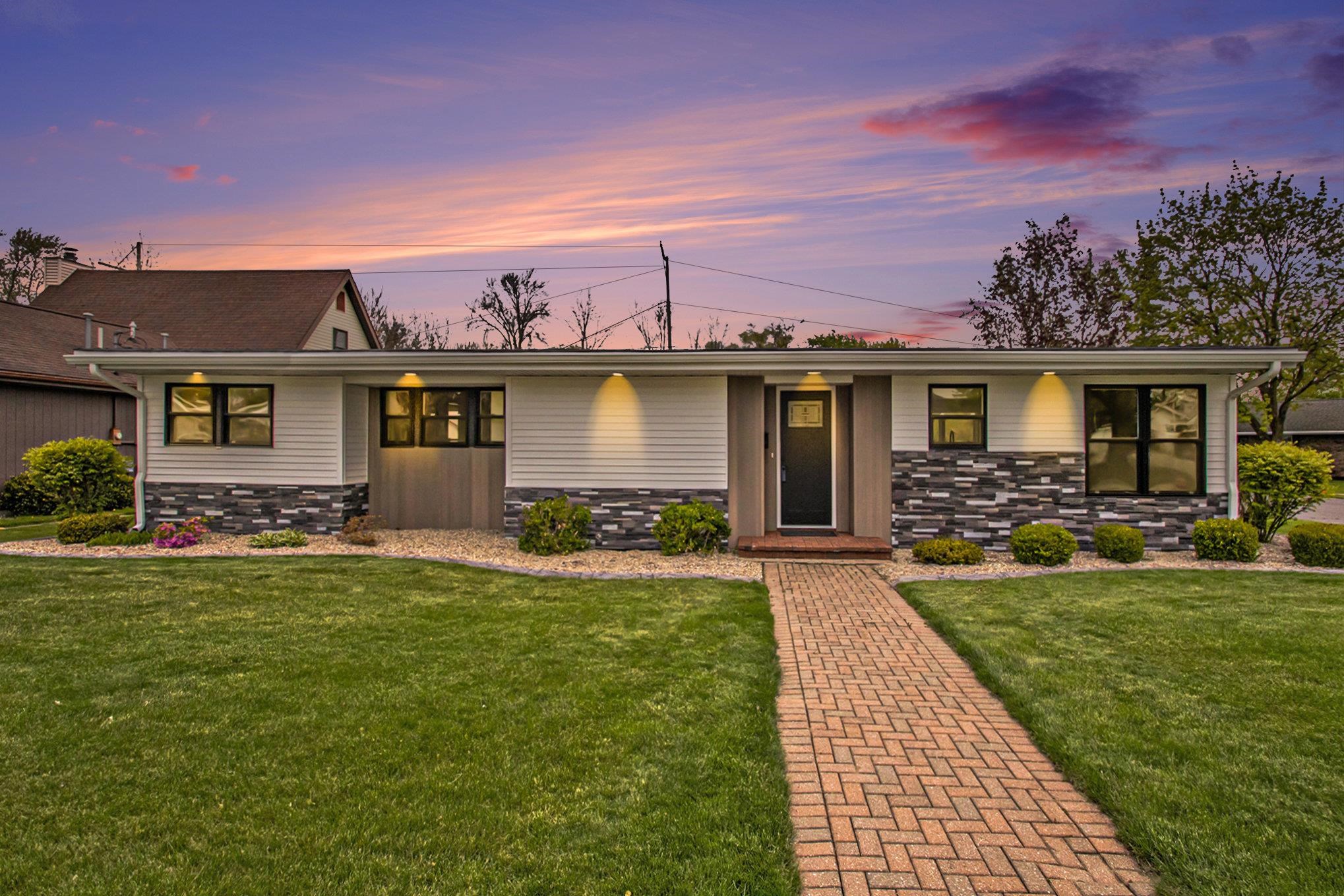 756 E John Street Nappanee IN 46550