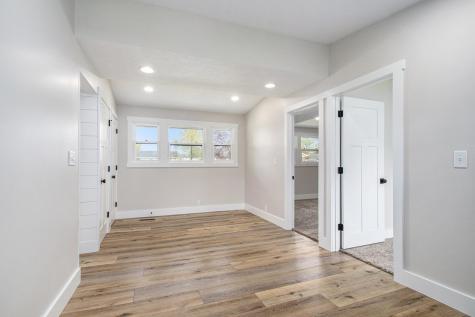 756 E John Street Nappanee IN 46550