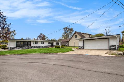756 E John Street Nappanee IN 46550