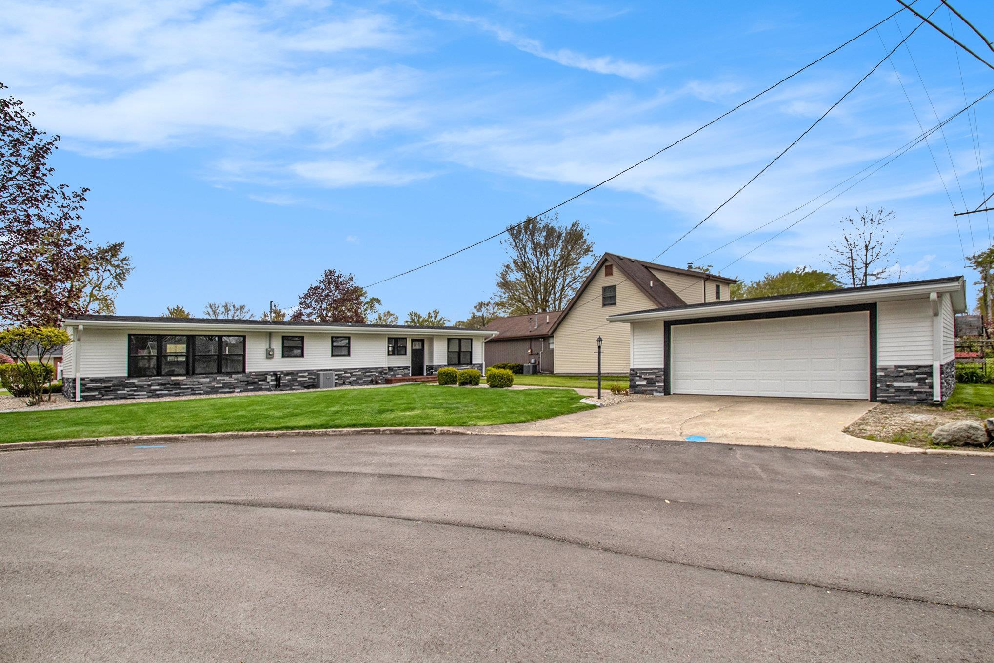 756 E John Street Nappanee IN 46550