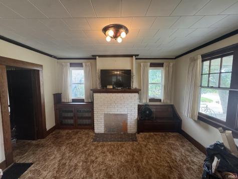 608 E 3rd Street Brookston IN 47923