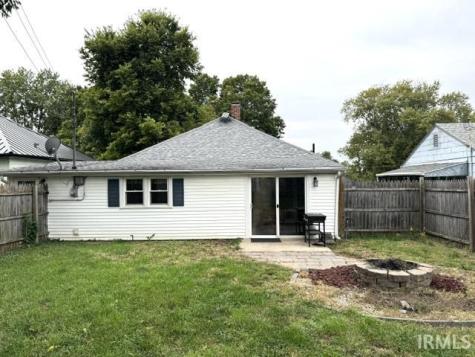 1105 S Mcdonald Street Attica IN 47918