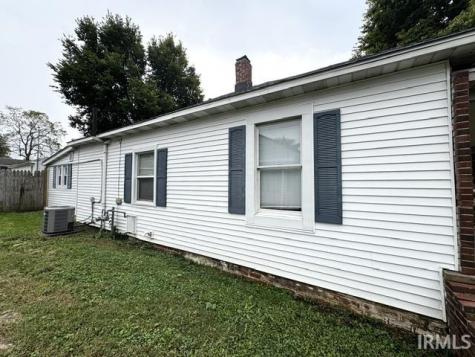 1105 S Mcdonald Street Attica IN 47918
