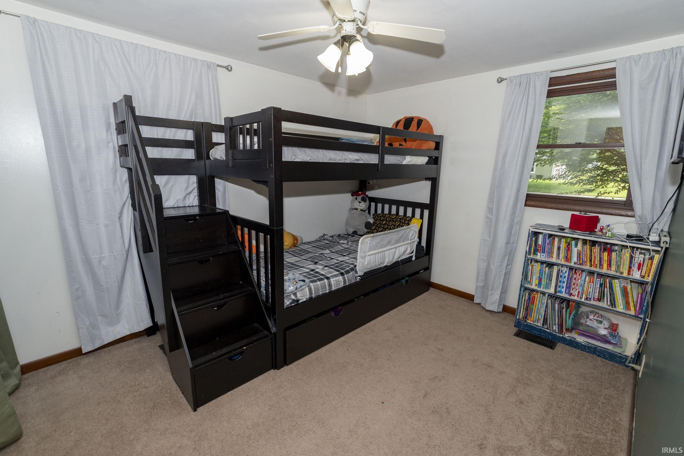 2527 Sampson Street South Bend IN 46614