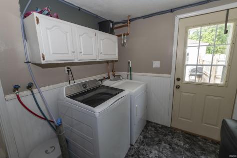 2527 Sampson Street South Bend IN 46614