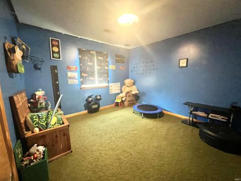 612 Terre Haute Road Worthington IN 47471