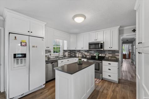 1243 Bellgrade Avenue Loogootee IN 47553