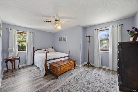 1243 Bellgrade Avenue Loogootee IN 47553