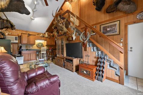 1243 Bellgrade Avenue Loogootee IN 47553