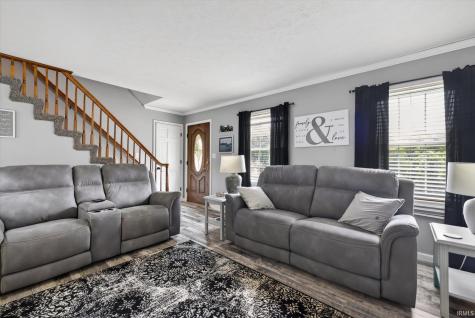1243 Bellgrade Avenue Loogootee IN 47553