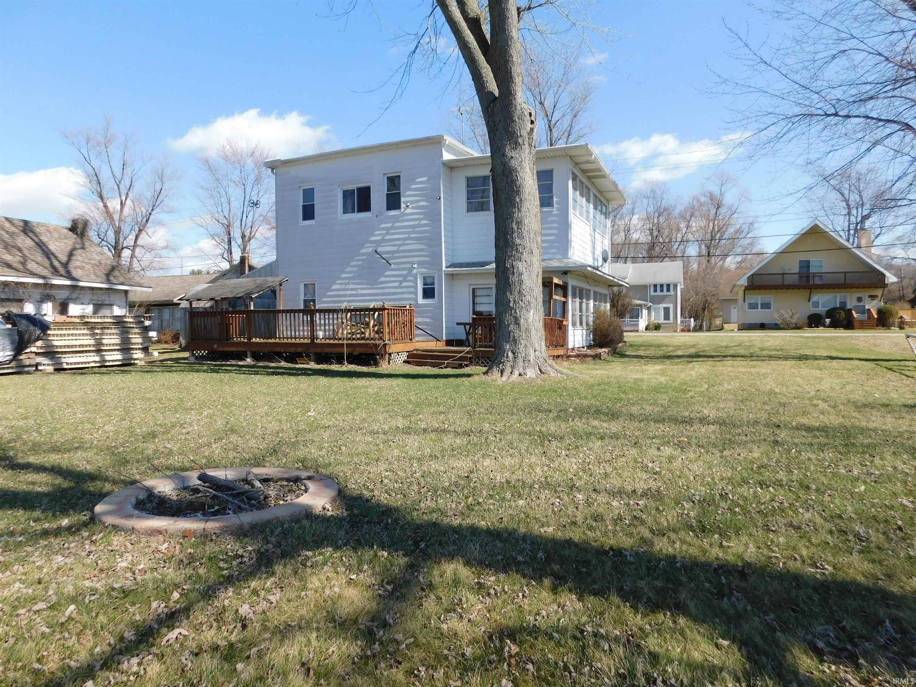 3379 Cr 210 Knox IN 46534