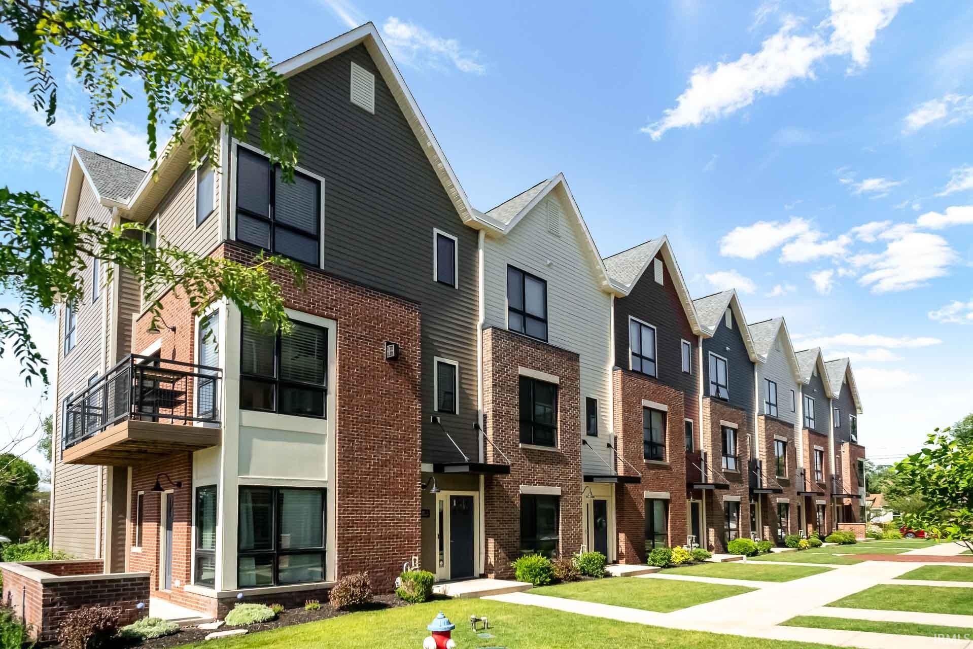 327 S Frances Street South Bend IN 46617