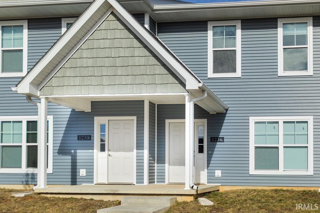 1222 W Rangeview Circle Bloomington IN 47403