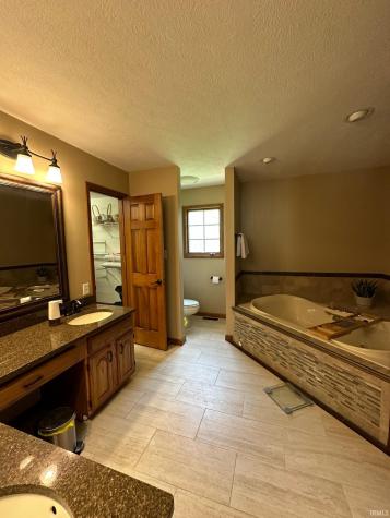 3825 E Devonshire Court Bloomington IN 47408