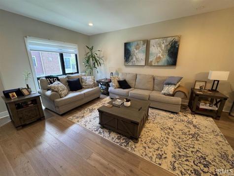 316 S Saint Peter Street South Bend IN 46617