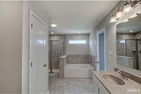 3917 W Sawtelle Drive Bloomington IN 47404