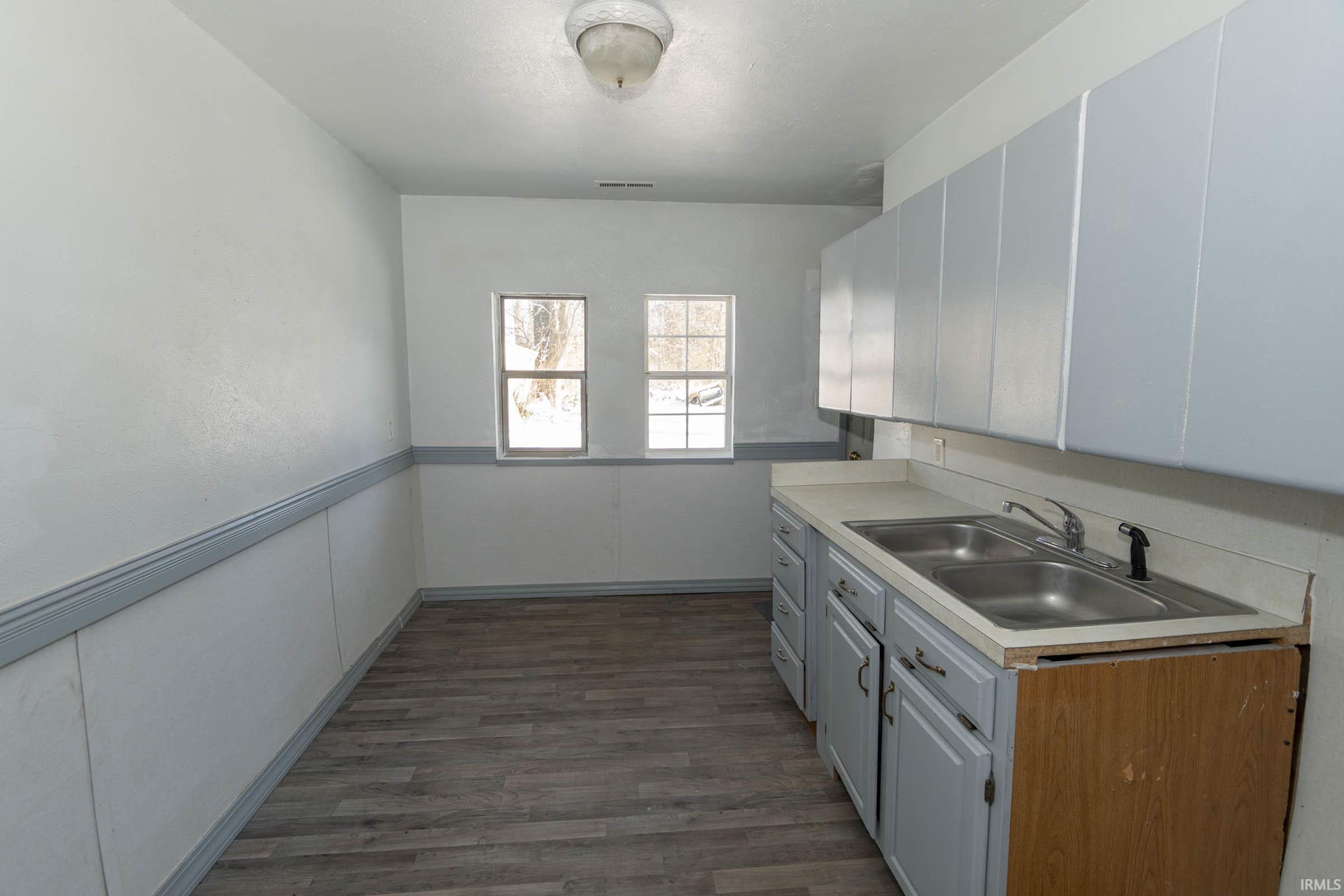 1634 N Olive Street South Bend IN 46628