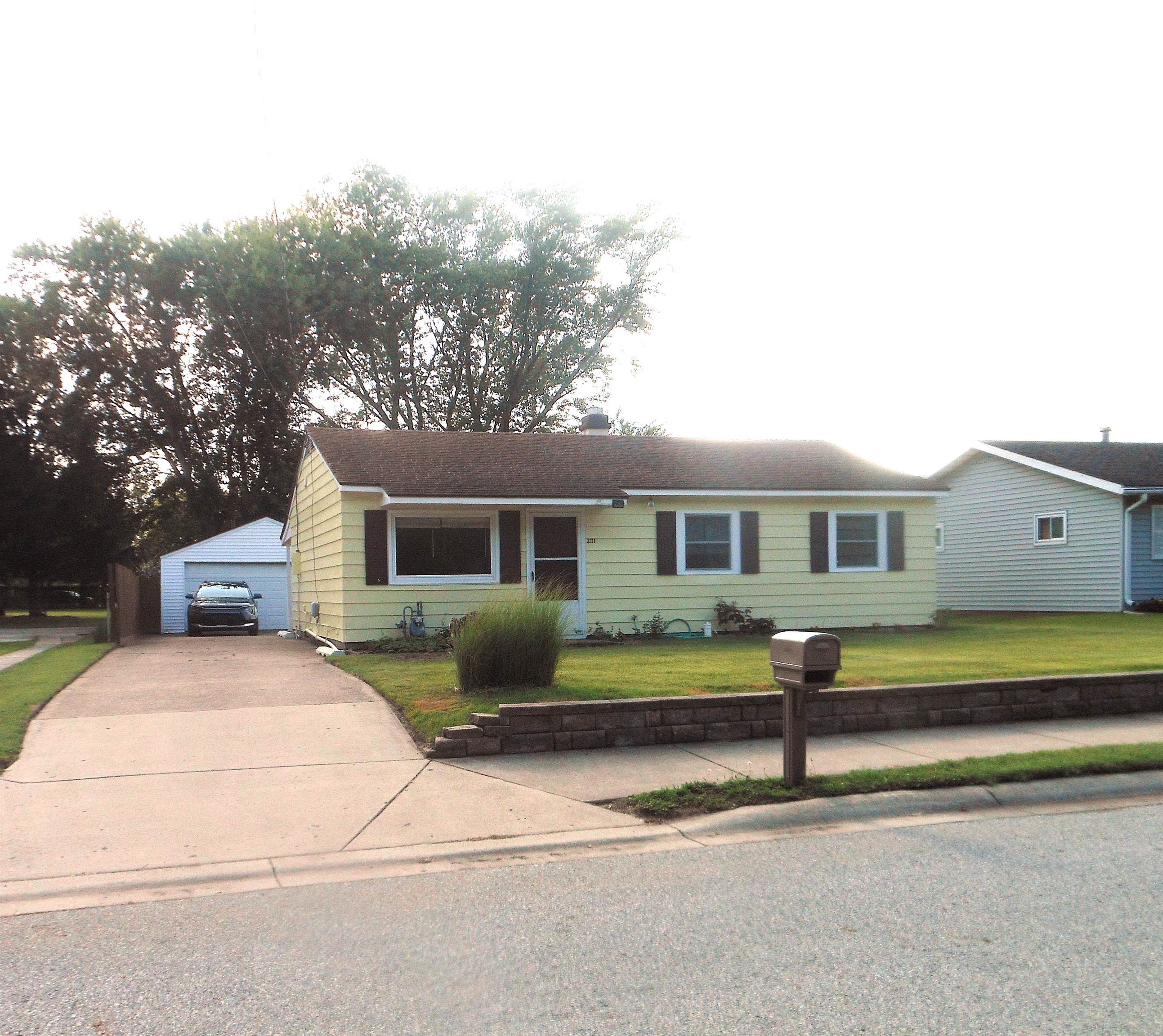 2111 Maplehurst Avenue Mishawaka IN 46545