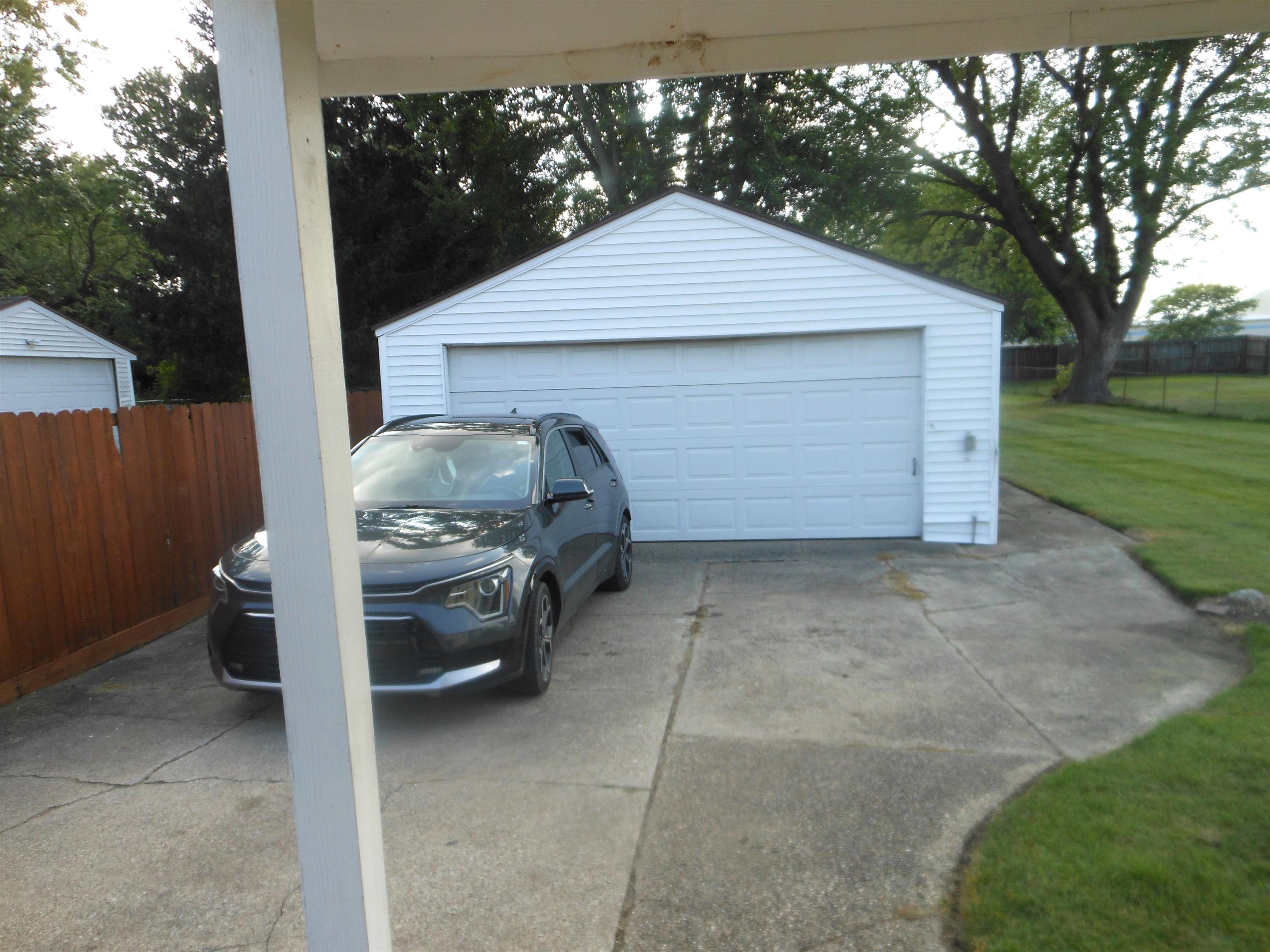 2111 Maplehurst Avenue Mishawaka IN 46545
