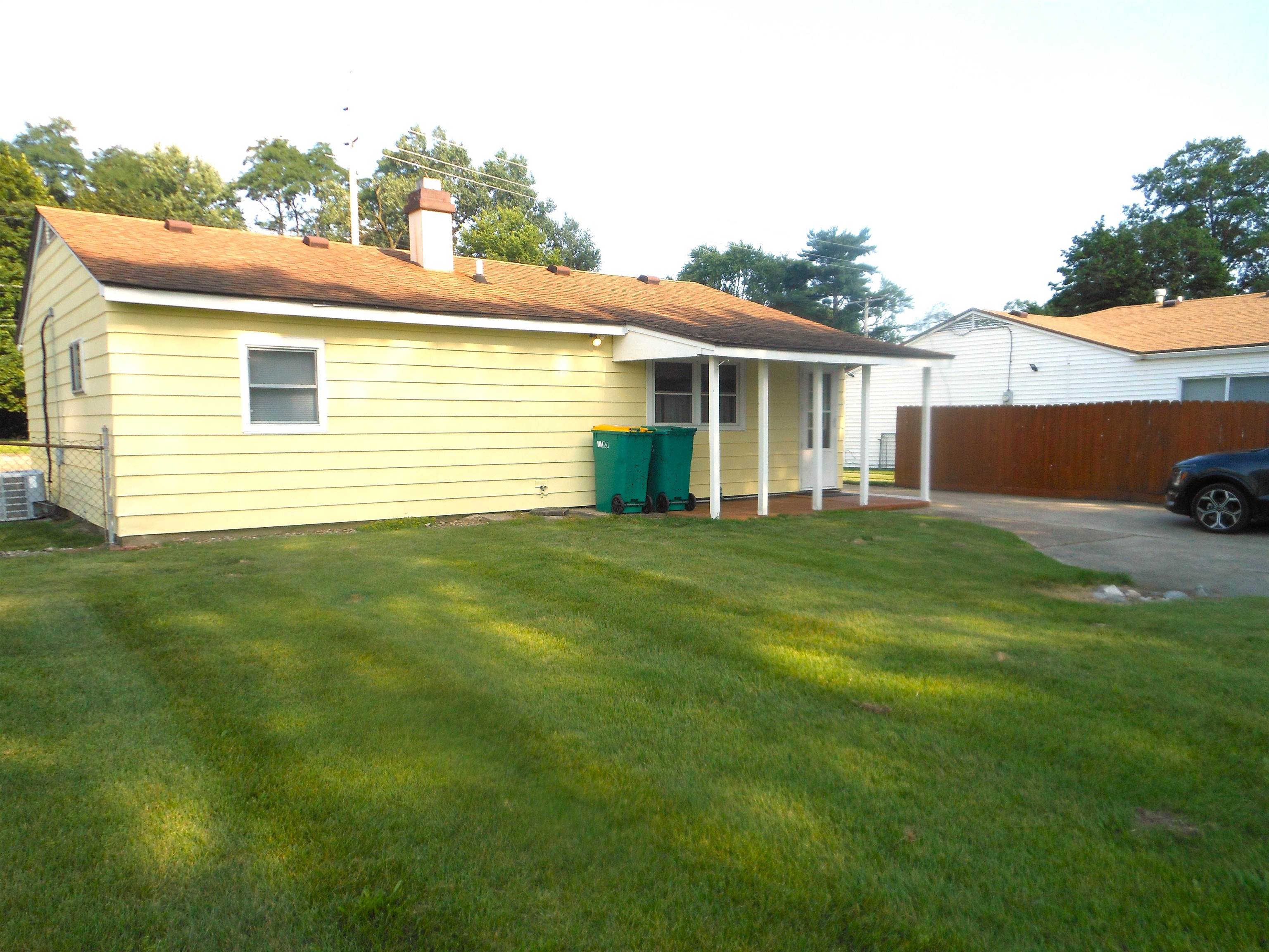 2111 Maplehurst Avenue Mishawaka IN 46545