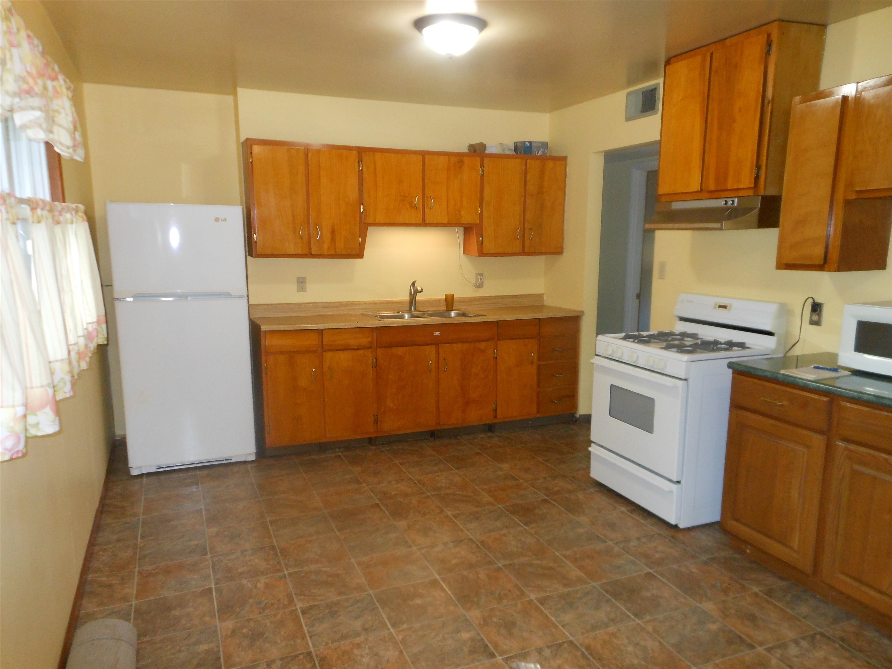 2111 Maplehurst Avenue Mishawaka IN 46545