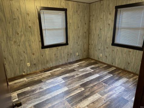 2418 E 550 North Road Rochester IN 46975