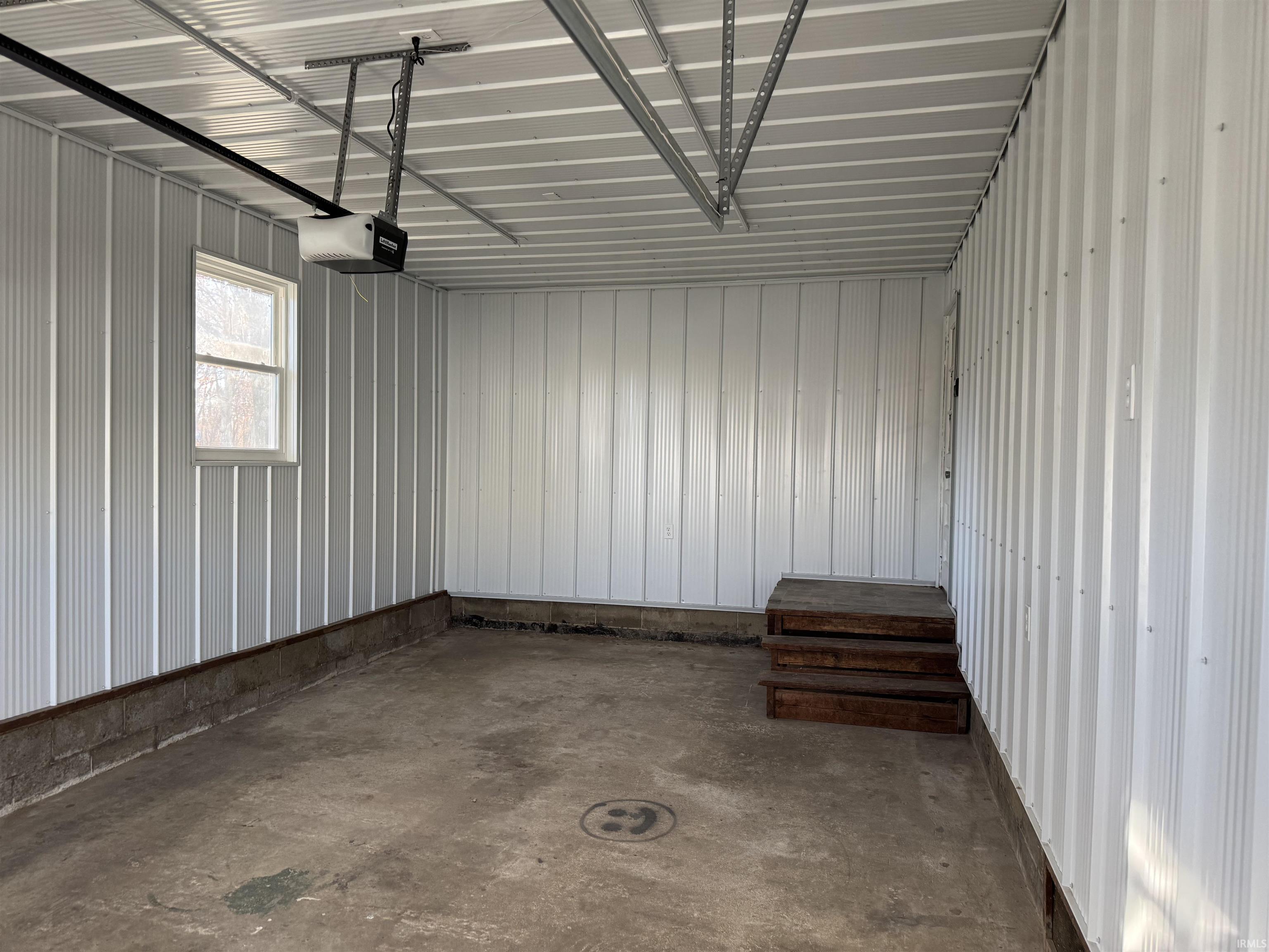 2418 E 550 North Road Rochester IN 46975