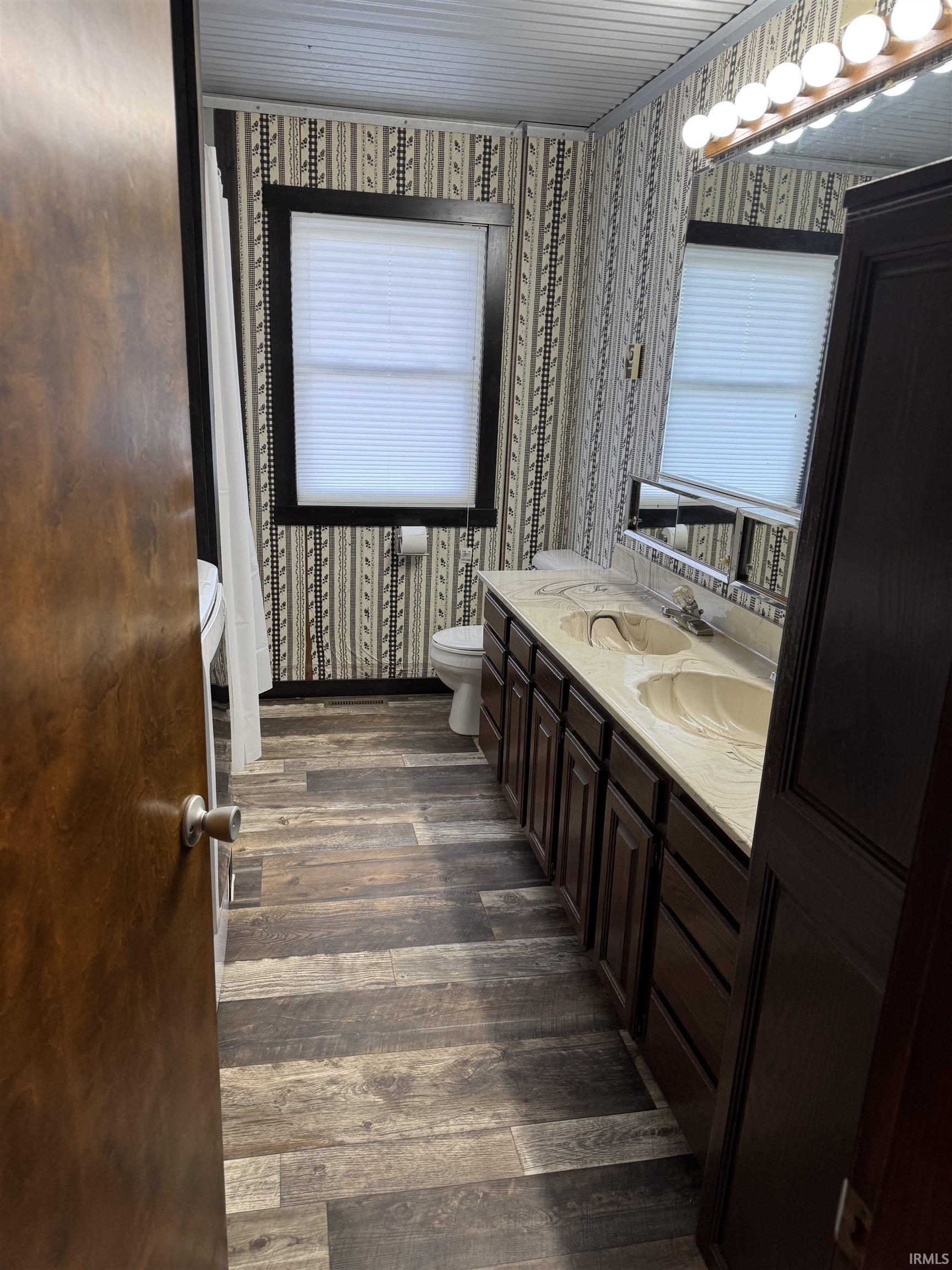 2418 E 550 North Road Rochester IN 46975