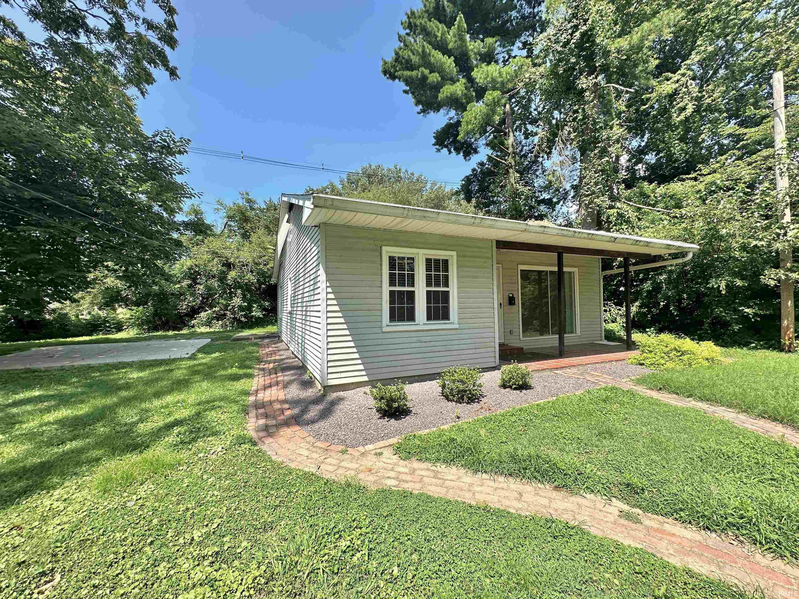 1119 SE Riverside Drive Evansville IN 47713