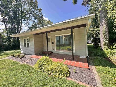 1119 SE Riverside Drive Evansville IN 47713