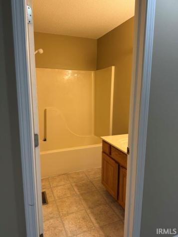 3350 S Oaklawn Circle Bloomington IN 47401