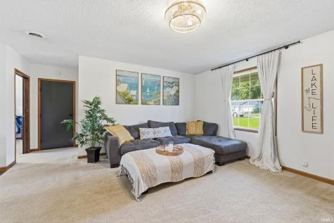 9239 Lilac Lane Cromwell IN 46732