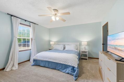 9239 Lilac Lane Cromwell IN 46732