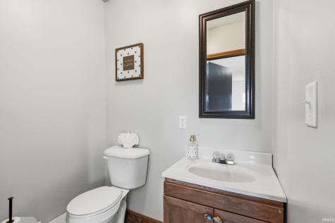 9239 Lilac Lane Cromwell IN 46732