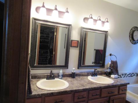 9823 Valley Vista Place Fort Wayne IN 46804