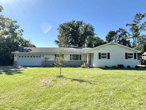 3104 Maple Lane Fort Wayne IN 46804