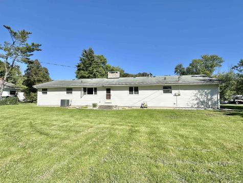 3104 Maple Lane Fort Wayne IN 46804