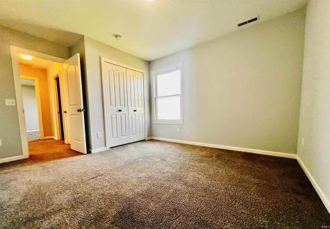 2119 Meadowsweet Parkway Fort Wayne IN 46808