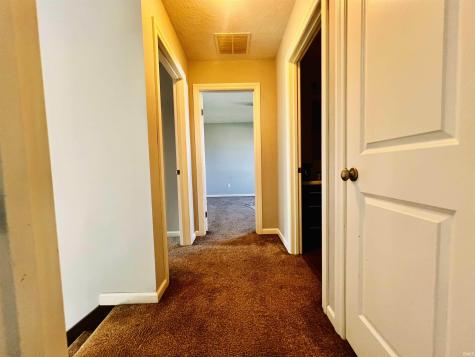 2119 Meadowsweet Parkway Fort Wayne IN 46808
