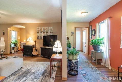 1106 W Countryside Lane Bloomington IN 47403