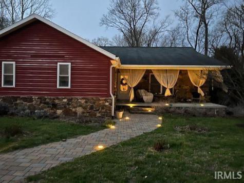 1106 W Countryside Lane Bloomington IN 47403