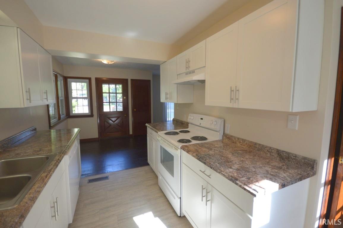 1120 Worthmore Avenue Elkhart IN 46514