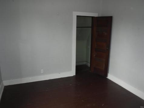 938 Herman Fort Wayne IN 46808