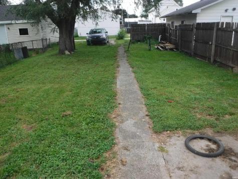 938 Herman Fort Wayne IN 46808