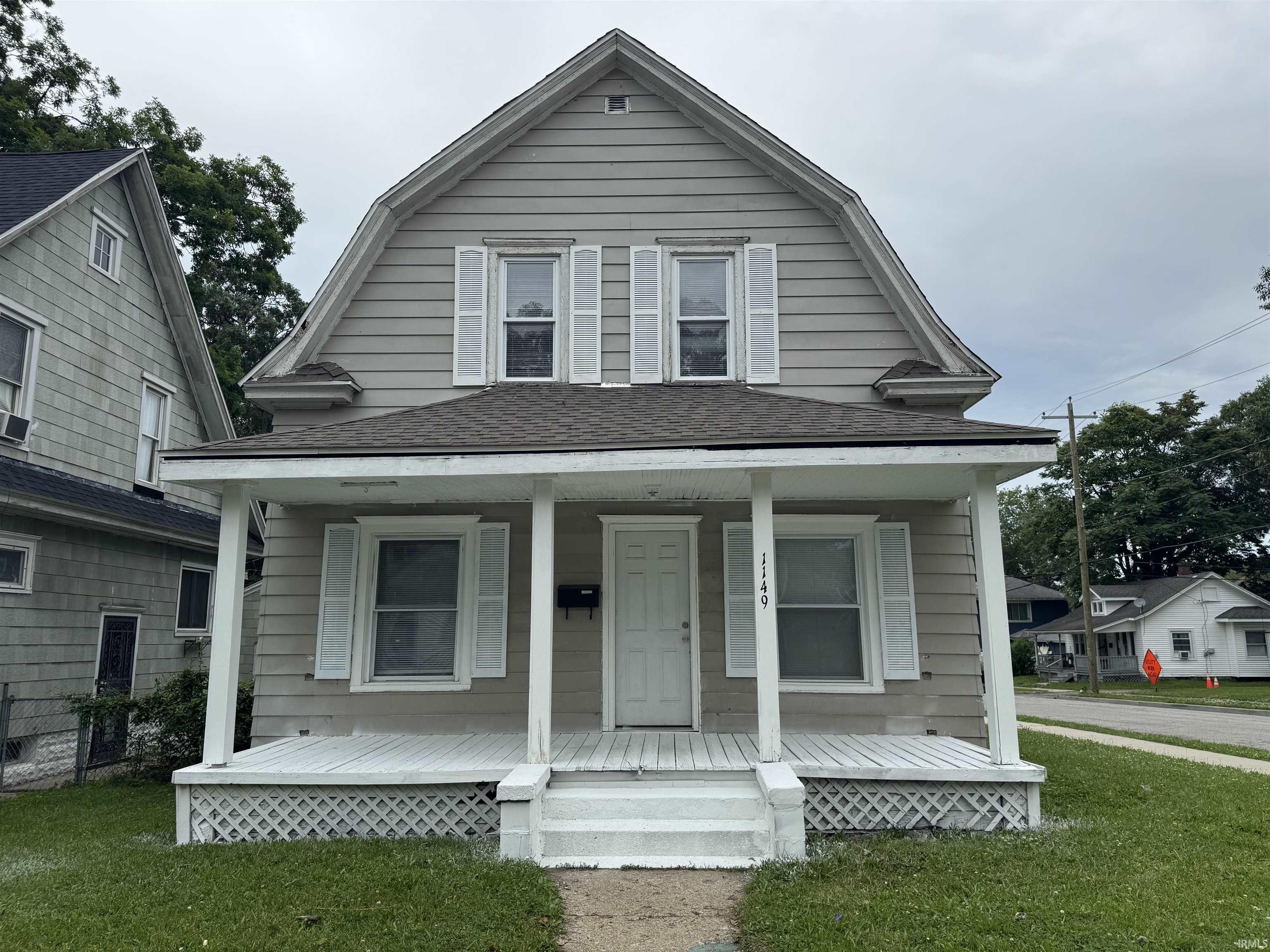 1149 E Indiana Avenue South Bend IN 46613
