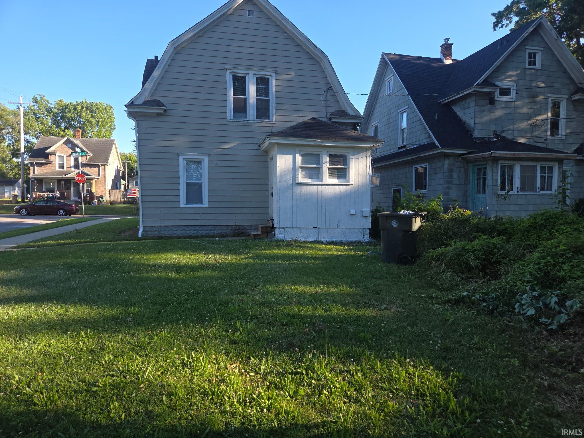 1149 E Indiana Avenue South Bend IN 46613