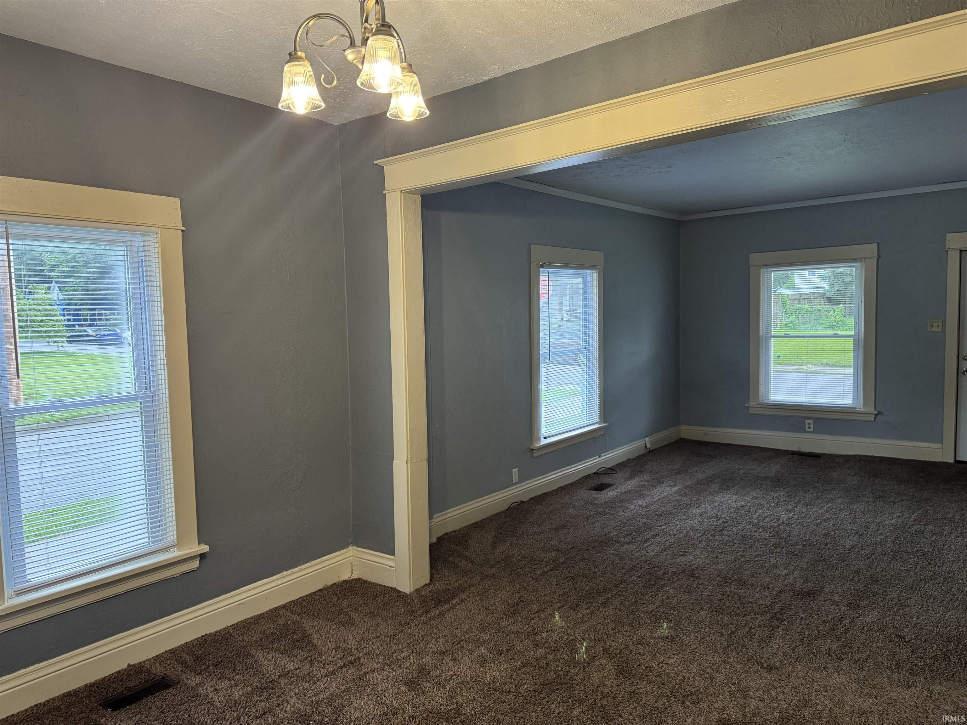 1149 E Indiana Avenue South Bend IN 46613