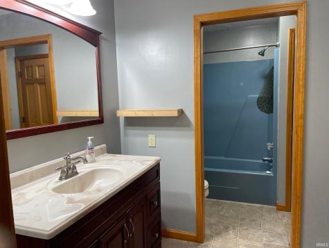 2904 Manitou Park Drive Rochester IN 46975