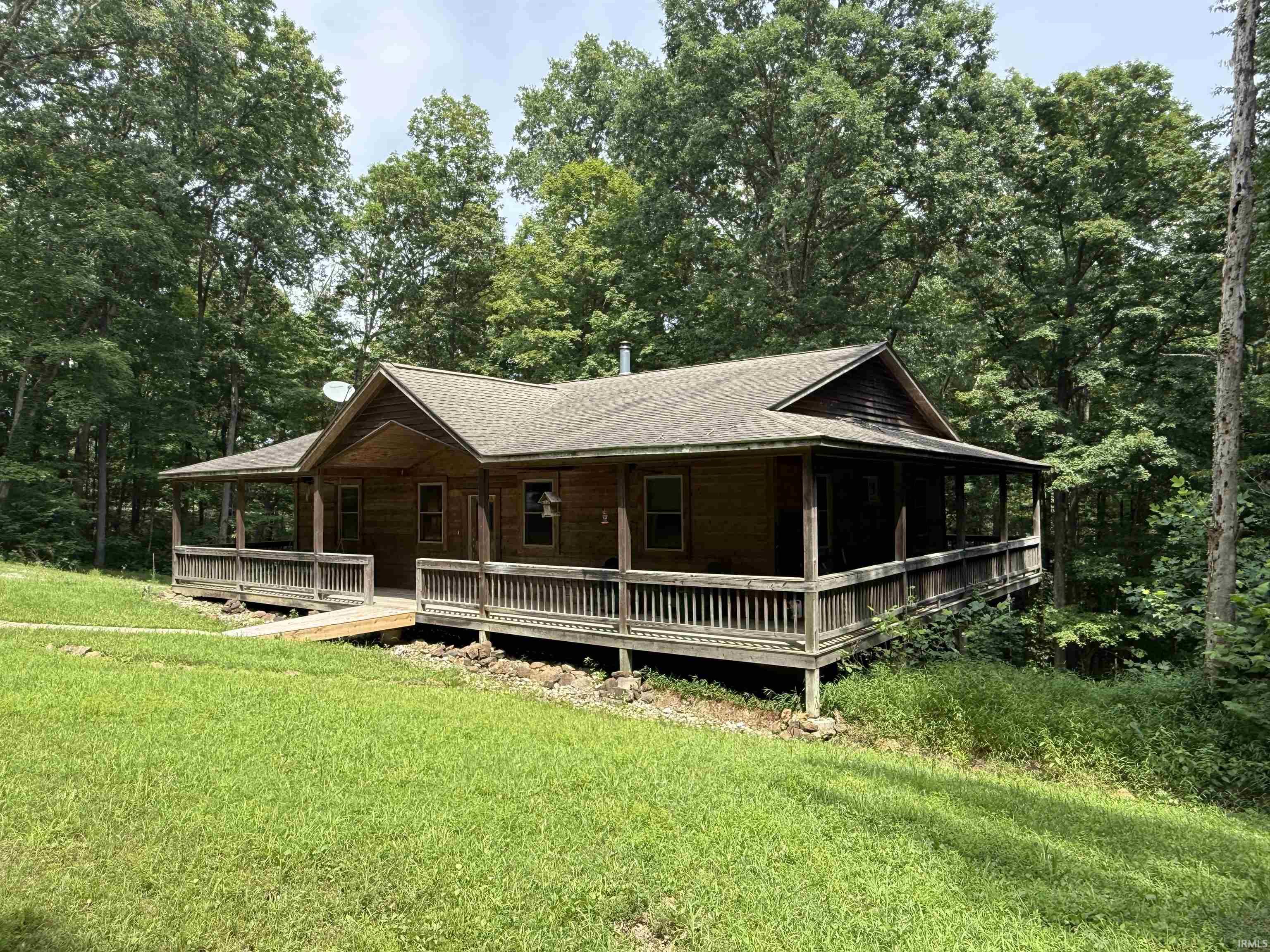 4666 N Pine Drive Solsberry IN 47459