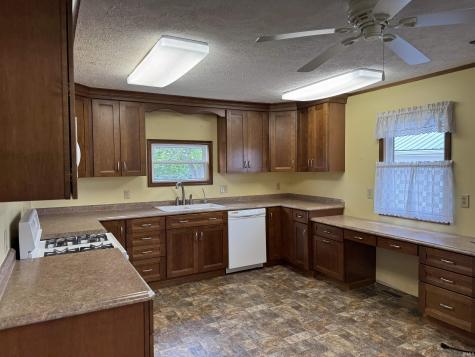 6571 N Old Us 31 Road Rochester IN 46975
